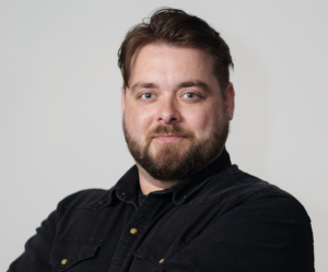 Tim headshot-3